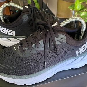 Size 7 - Hoka One One Women’s Clifton 7 Wide Black white